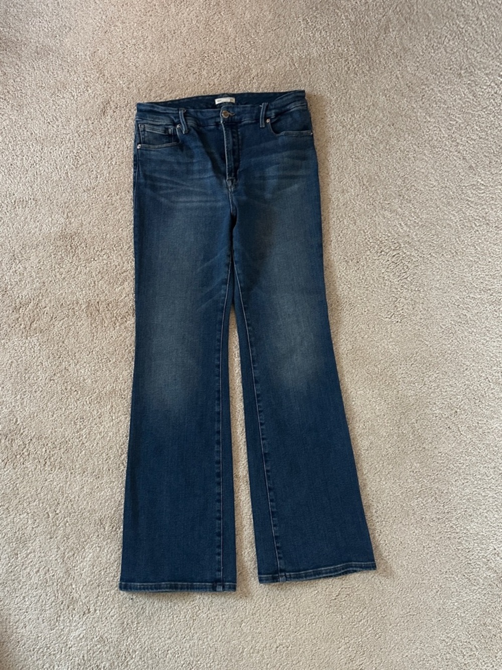 Good American Medium Wash Whisker fading Bootcut Jeans
